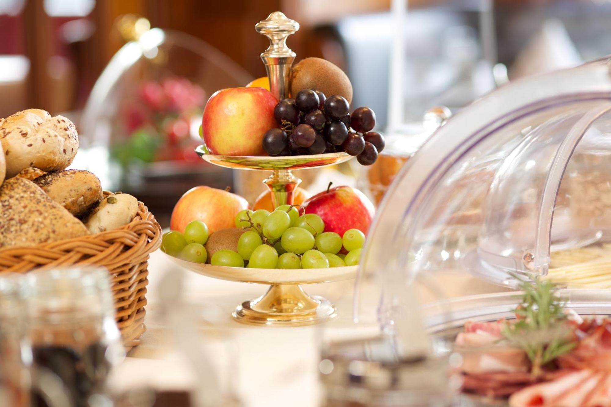 Hotel Warteck Фройденщат Екстериор снимка