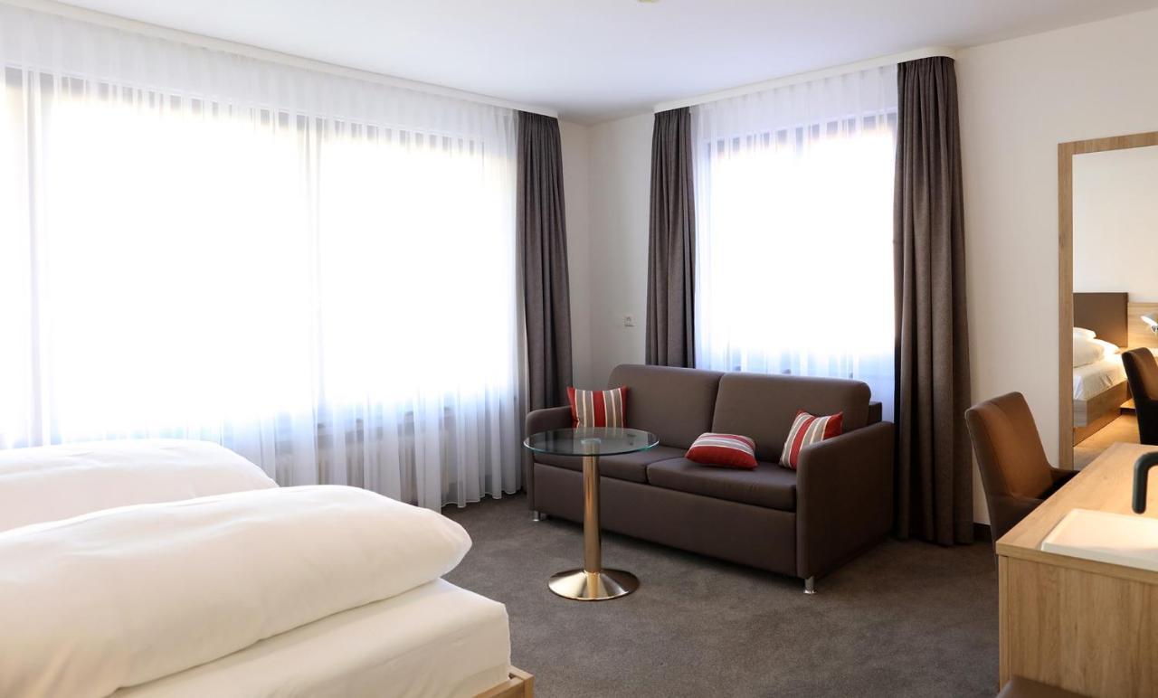 Hotel Warteck Фройденщат Екстериор снимка