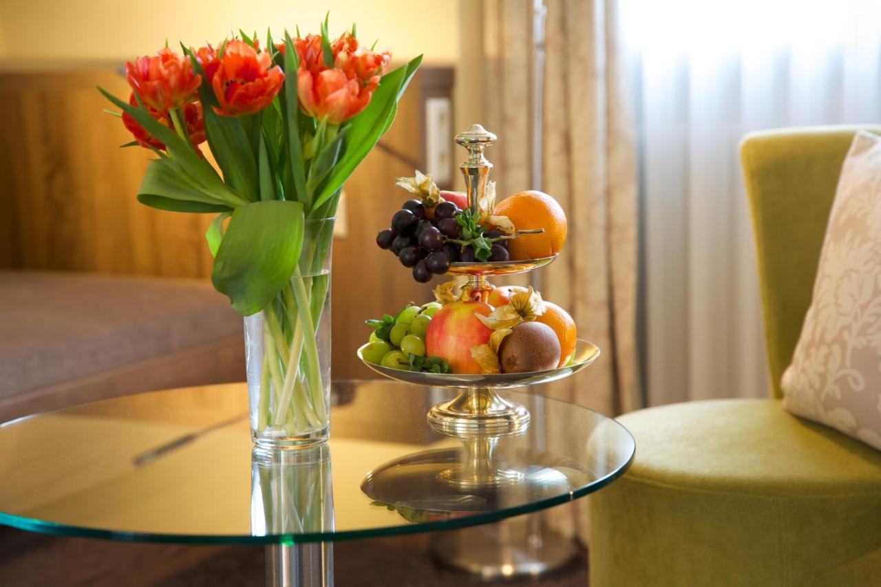 Hotel Warteck Фройденщат Екстериор снимка